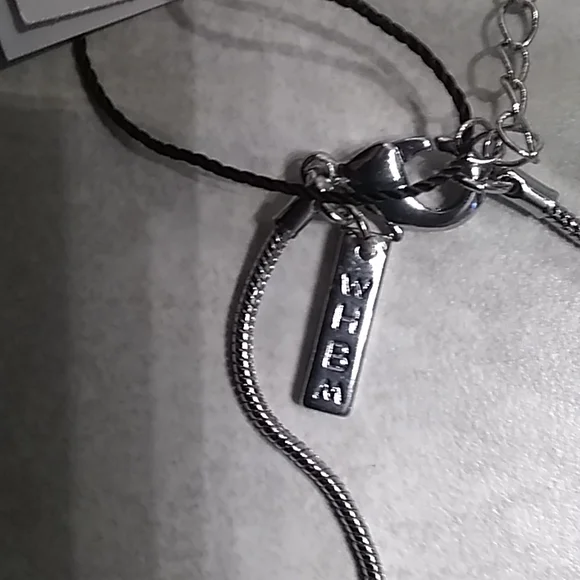 Chicos faux pink pearl and silver necklace. - Picture 6 of 12